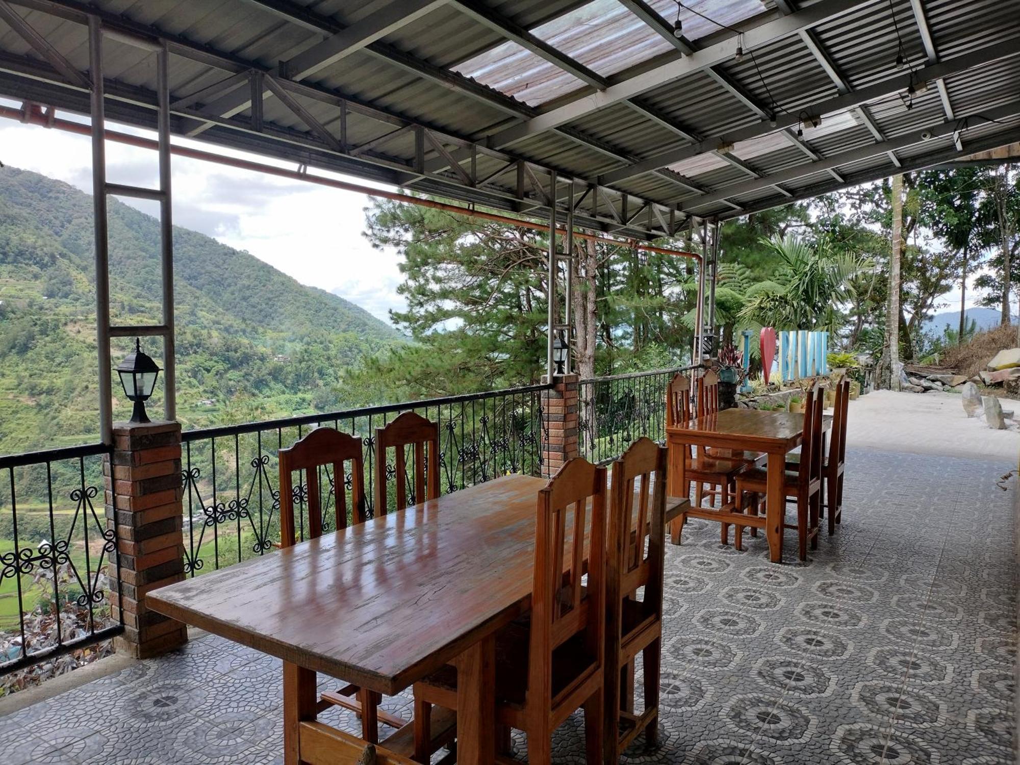 Trekkers Lodge And Cafe Banaue Exteriör bild