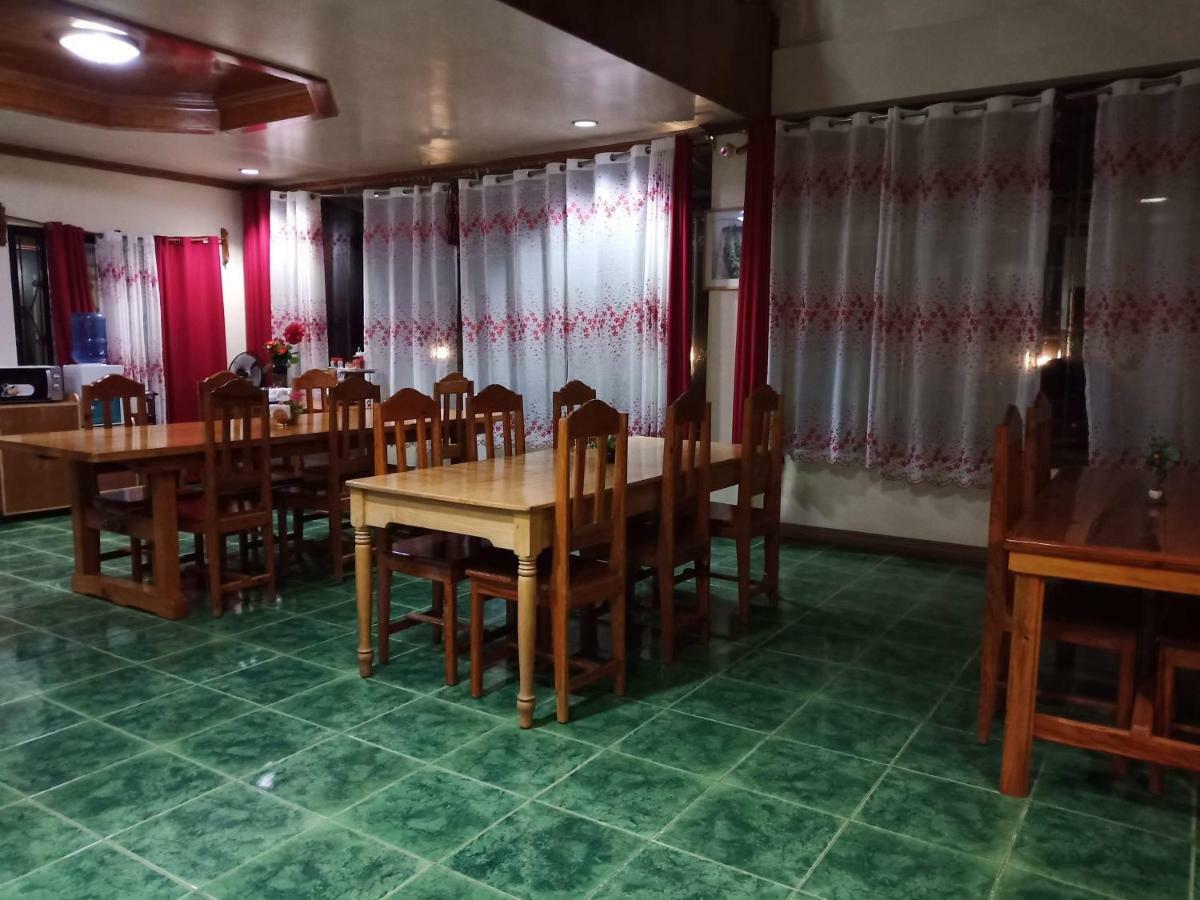 Trekkers Lodge And Cafe Banaue Exteriör bild